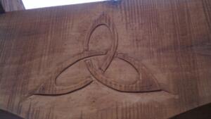 Triquetra Carving
